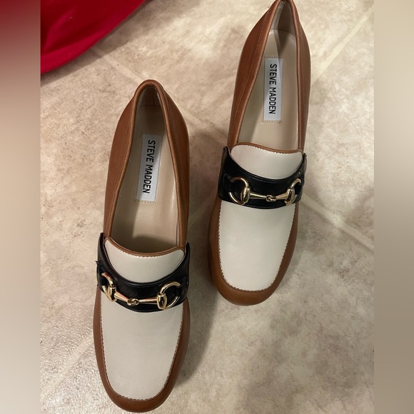 Steve Madden Chic Chunky Brown and Cream 4” heels - Picture 4 of 11